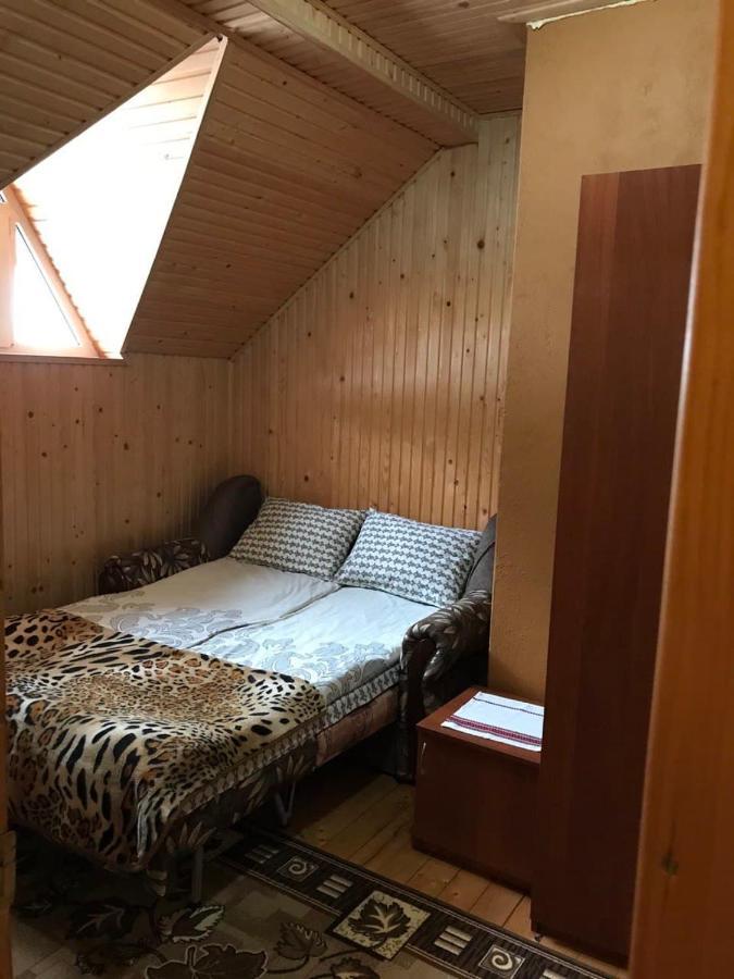 Hotel Котедж ,,Тік" Tatariv Habitación foto